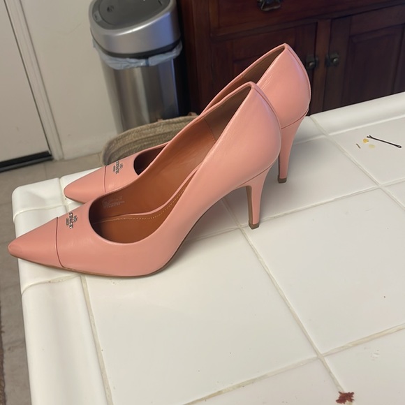Coach heels 3 1/2 inch - Picture 2 of 5